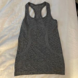 Lulu Lemon Run Slim Fit Swiftly Tech Racerbank Tank